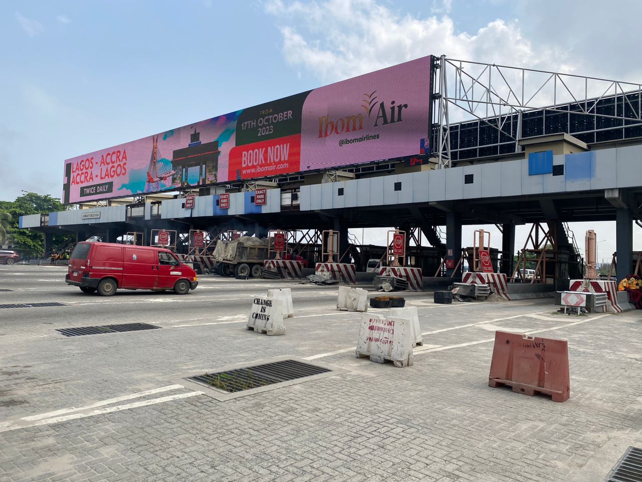 [BREAKING NEWS] #EndSARS: Lekki Toll Gate empty on third anniversary (Photos)