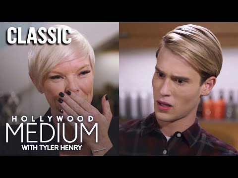 Tabatha Coffey’s Late Mom Sends Her Jokes About Pet Monkeys and Nuns | Hollywood Medium | E!