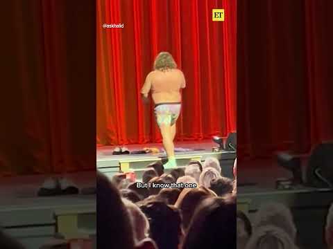 Jack Black STRIPS & Performs Taylor Swift’s Anti-Hero #shorts