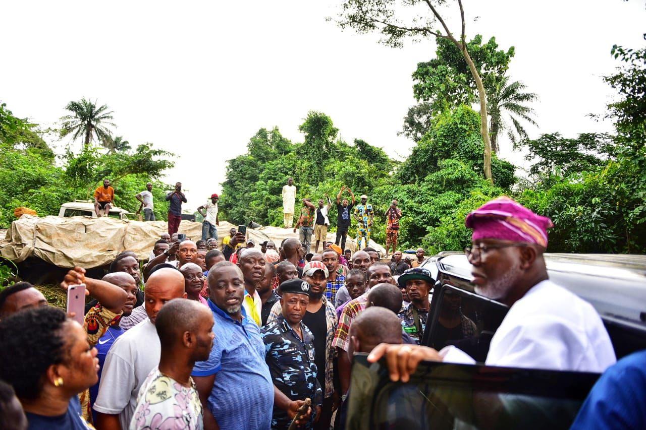 Drama As Workers Descend On Ondo Commissioner After Gov Sacked Him