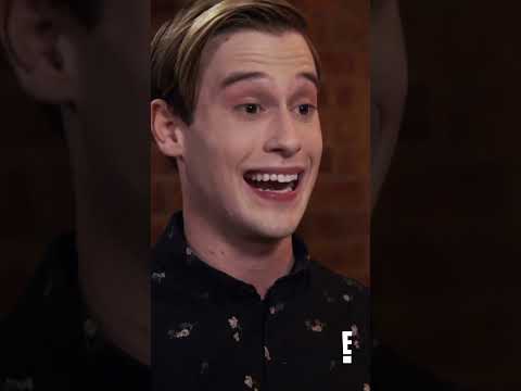 Tyler Henry uses an object to connect RHONY housewife Luann de Lesseps to her father! #shorts