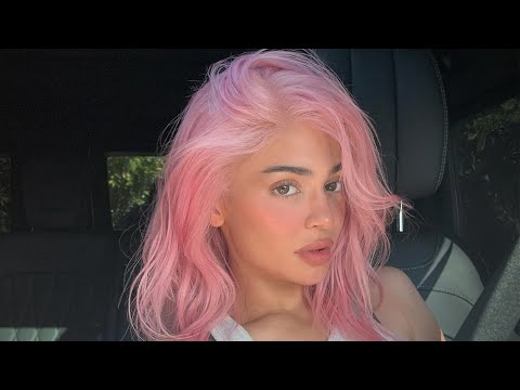 Kylie Jenner Revisits Her KING KYLIE Era With Pink Hair!