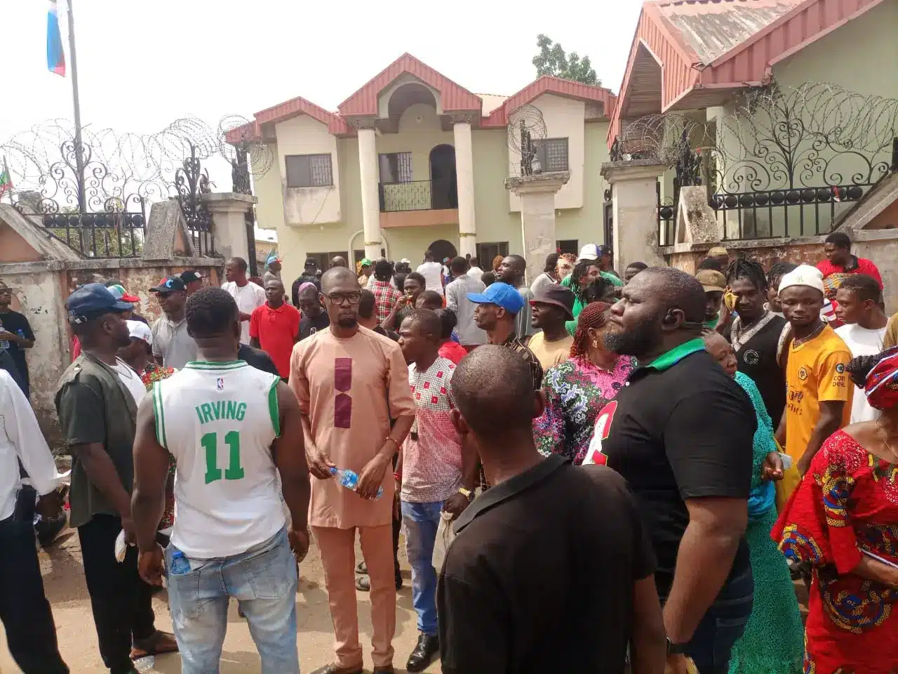 BREAKING: Tension As Tony Kabaka, Youths Take Over APC Secretariat, Make Major Demand