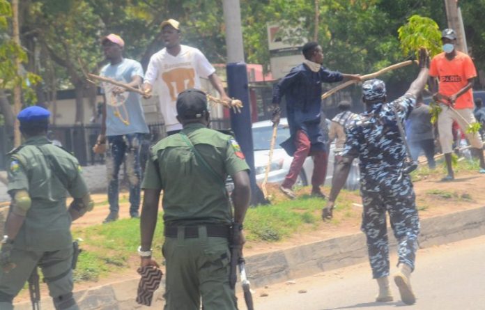 BREAKING: Thugs disrupt Edo APC governorship primary results’ announcement