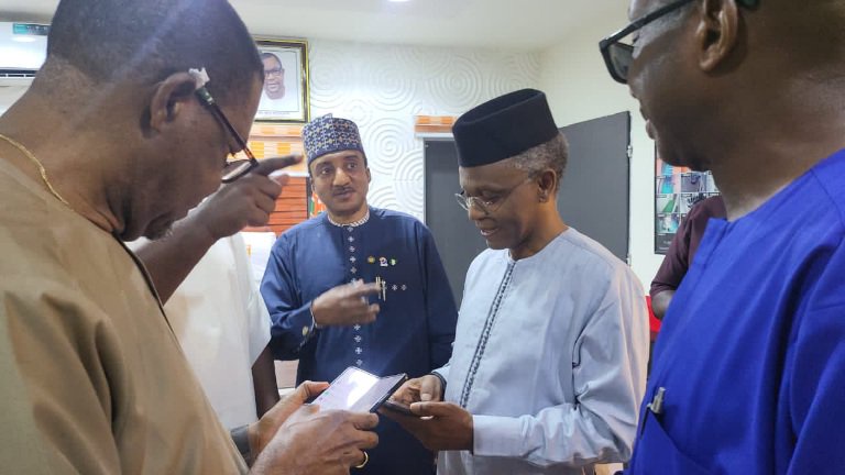 2027: El-Rufai visits SDP national secretariat