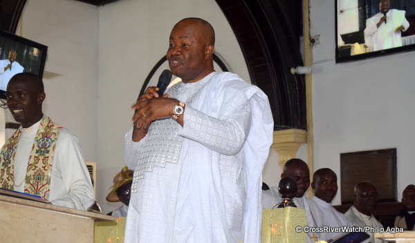 VIDEO: Drama As Gov Fubara, Akpabio Clash At Herbert Wigwe’s Burial