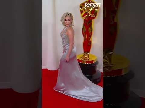 Florence Pugh walks the red carpet at the #Oscars