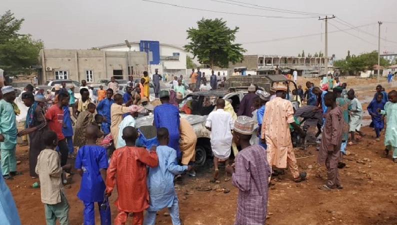 Angry Mob Descend On Security Agents After Worshipper Was Gunned Down At Eid Ground