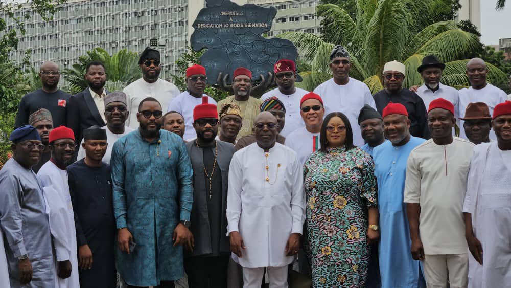 Rivers: 50 federal lawmakers pay solidarity visit to Fubara