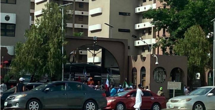 Drama As Protesting Labour Members Shut Down Top FG Official’s Office In Abuja