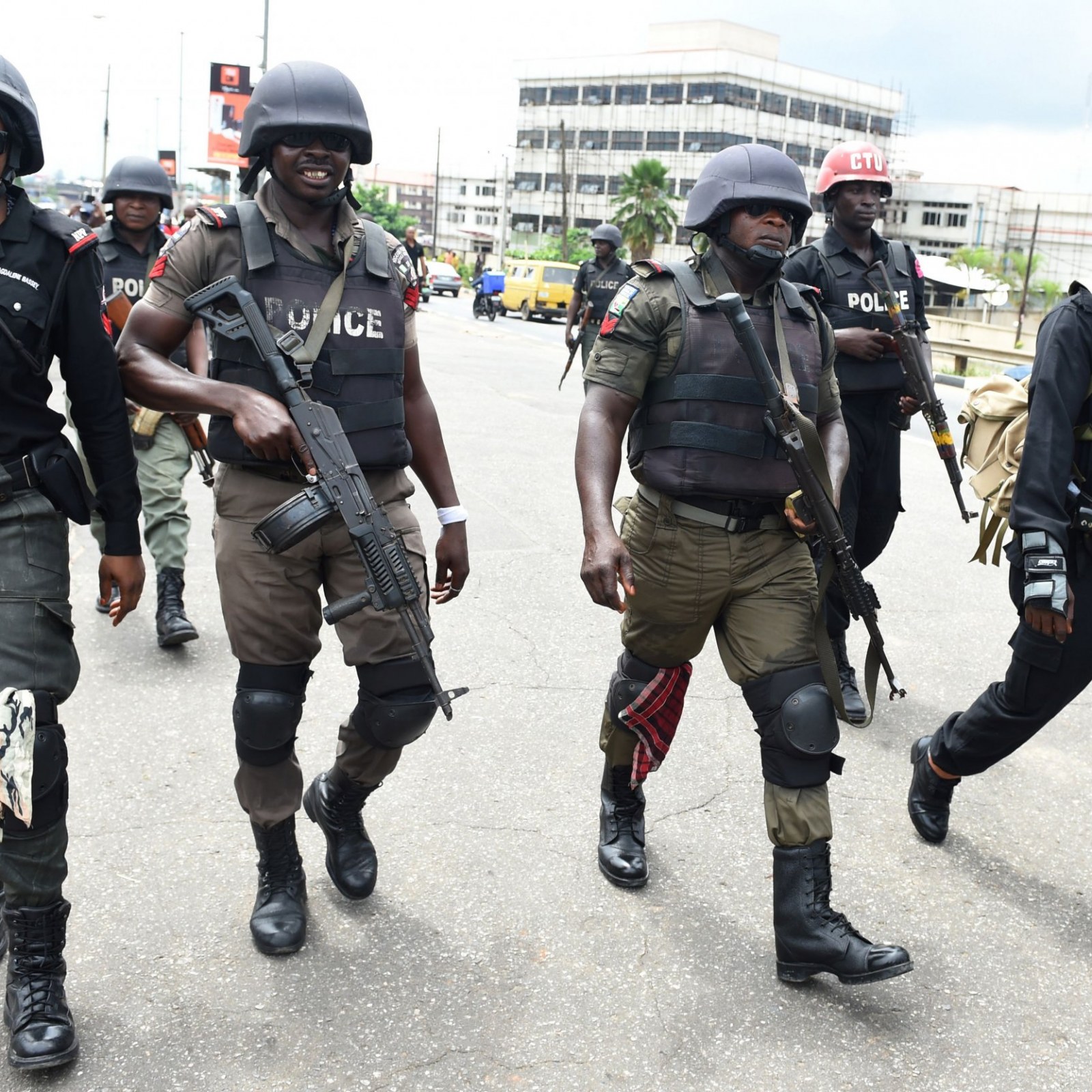 BREAKING: Police Shooting Triggers Violence In Lagos